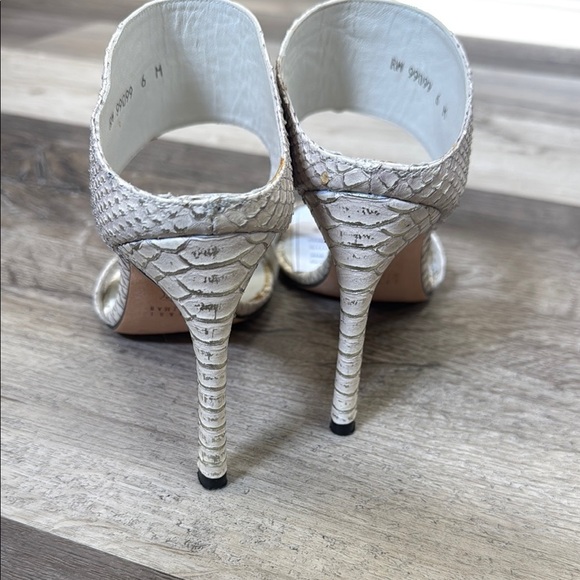 🍁🌷Stuart Weitzman Cream Braided Sandals - Picture 4 of 5